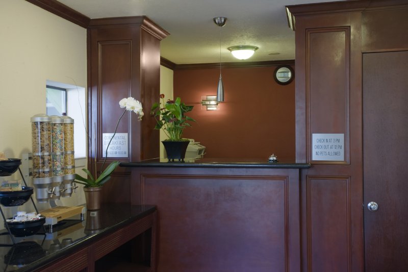 Americas Best Value Inn & Suites - Santa Rosa, CA