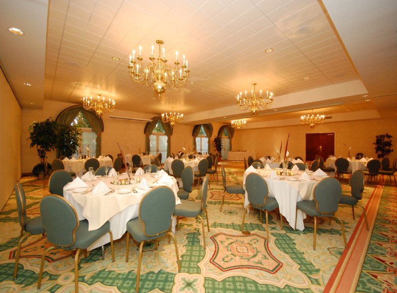 BEST WESTERN PLUS The Inn At Hampton - Hampton, NH