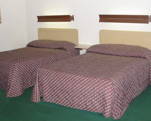 Red Carpet Inn - Henrietta, NY