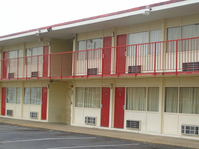 Red Carpet Inn