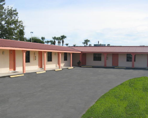 Scottish Inn - Okeechobee, FL