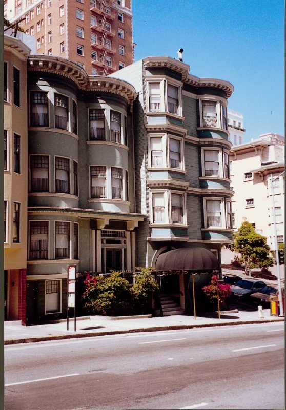 The Nob Hill Inn