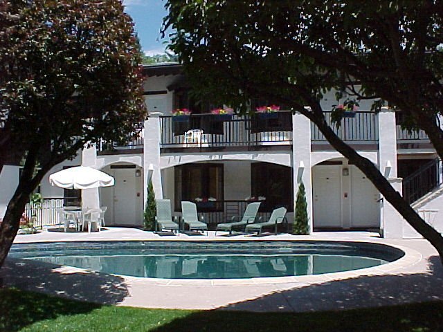 St Moritz Lodge & Condominiums - Aspen, CO