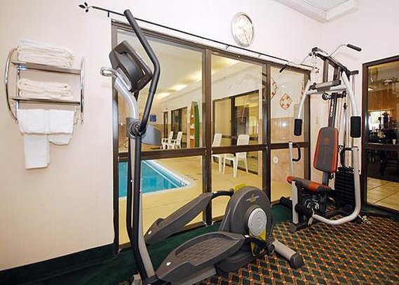 Quality Inn - Blue Springs, MO
