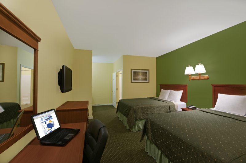 Americas Best Value Inn - Bedford, TX