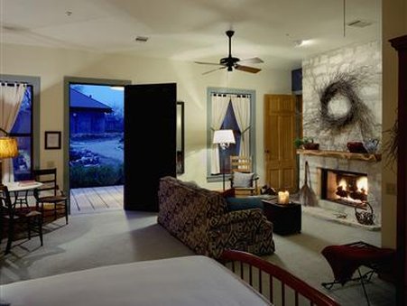The Inn Above Onion Creek - Kyle, TX