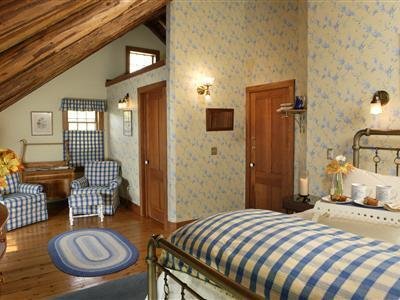 The Inn At The Round Barn Farm - Waitsfield, VT