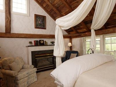 The Inn At The Round Barn Farm - Waitsfield, VT