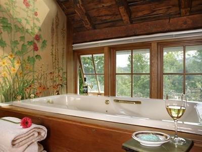 The Inn At The Round Barn Farm - Waitsfield, VT