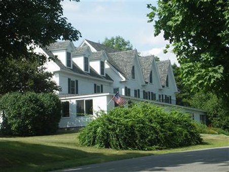The Inn at Pleasant Lake - New London, NH