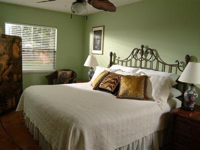Beach Place Guesthouses - Cocoa Beach, FL
