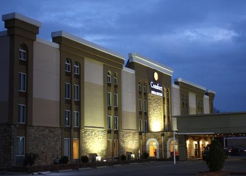 Comfort Inn & Suites - East Hartford, CT