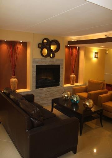 Comfort Inn & Suites - East Hartford, CT