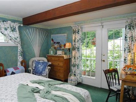 Deerhill Inn - West Dover, VT