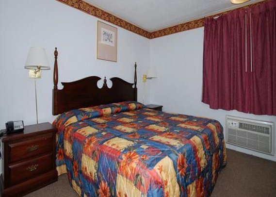 ECONO LODGE - Champaign, IL