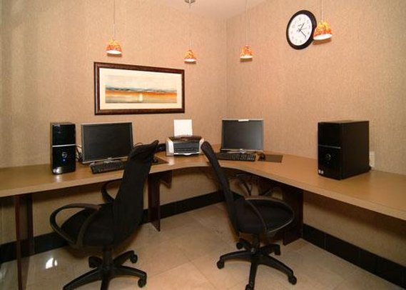 Comfort Suites