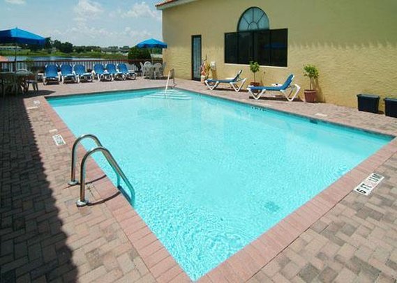 Quality Inn & Suites - Mount Dora, FL