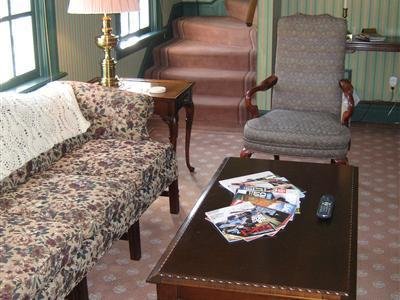 Rochester Inn - Sheboygan Falls, WI