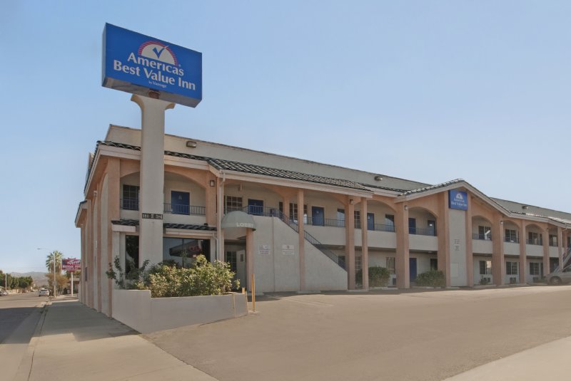 Americas Best Value Inn - Corona, CA