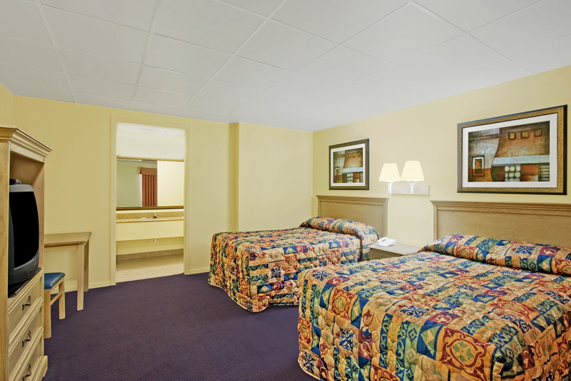 Americas Best Value Inn - Tavares, FL