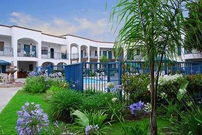 Oxford Suites Pismo Beach