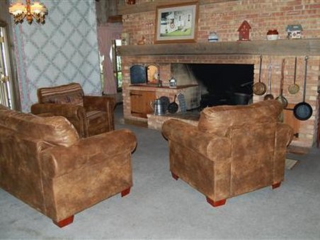 Patchwork Quilt Country Inn - Middlebury, IN