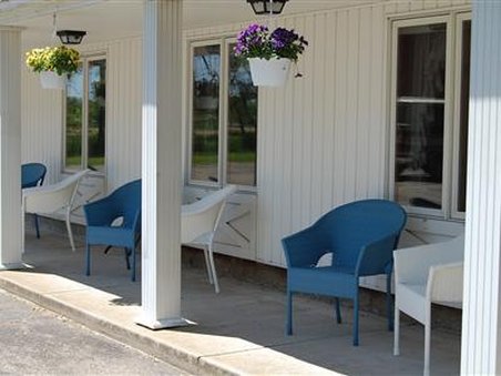 Patchwork Quilt Country Inn - Middlebury, IN