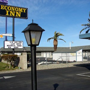 Economy Inn - Corning, CA
