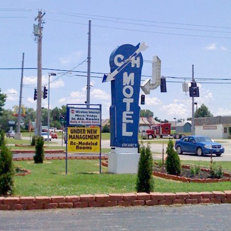 C & H Motel - El Dorado Springs, MO