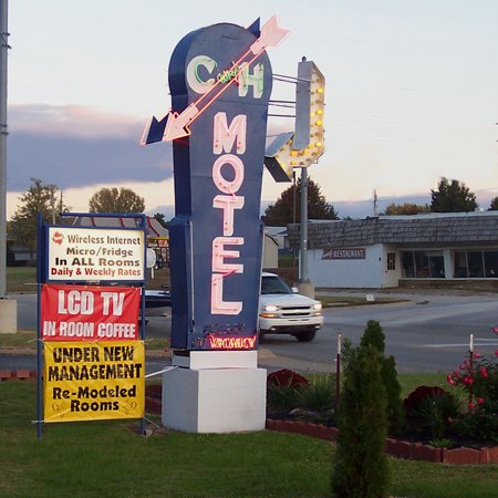 C & H Motel - El Dorado Springs, MO