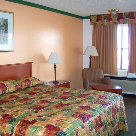 Regency Inn Fairfield - Fairfield, TX