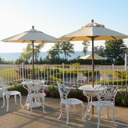Bay Inn Of Petoskey - Petoskey, MI