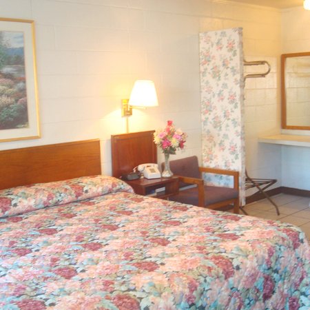 Relax Inn - Westminster, SC