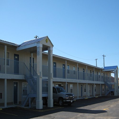 Passport Inn & Suites - Columbus, TX