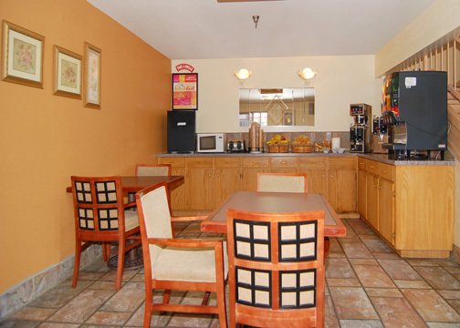 Econo Lodge - Tolleson, AZ