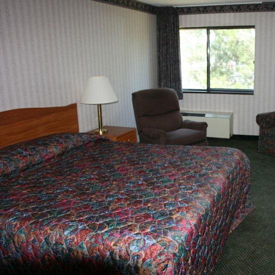 Barker's Island Inn Resort - Superior, WI