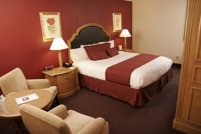 Liv Inn Suites