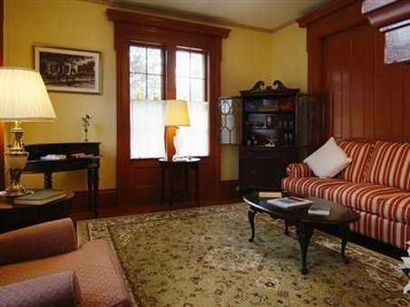 One Centre Street Inn B & B - Yarmouth Port, MA
