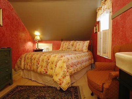 One Centre Street Inn B & B - Yarmouth Port, MA