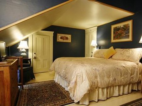 One Centre Street Inn B & B - Yarmouth Port, MA