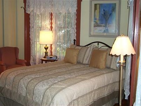 One Centre Street Inn B & B - Yarmouth Port, MA