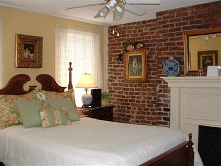 Bed & Breakfast Inn - Savannah, GA