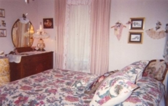 Homespun Country Inn - Nappanee, IN