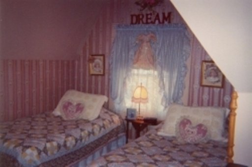 Homespun Country Inn - Nappanee, IN