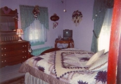 Homespun Country Inn - Nappanee, IN