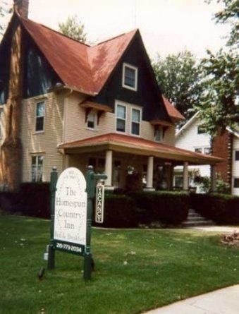 Homespun Country Inn - Nappanee, IN