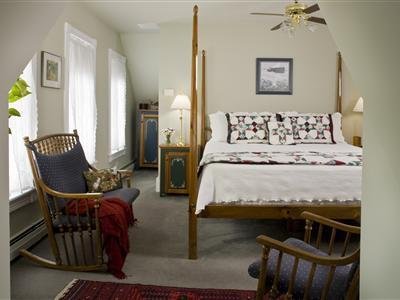 Maple Leaf Inn - Barnard, VT
