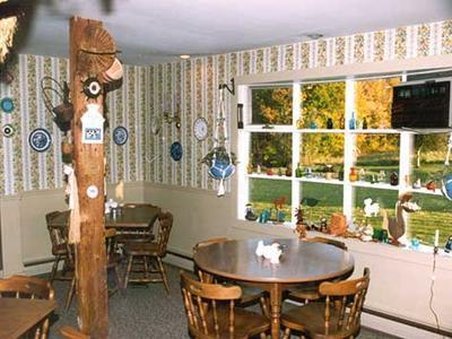 Combes Family Inn - Ludlow, VT