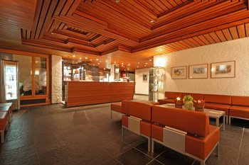 Hauser Swiss Q Hotel - Lobby