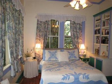 Haiku Plantation Inn: Maui Bed and Breakfast - Haiku, HI